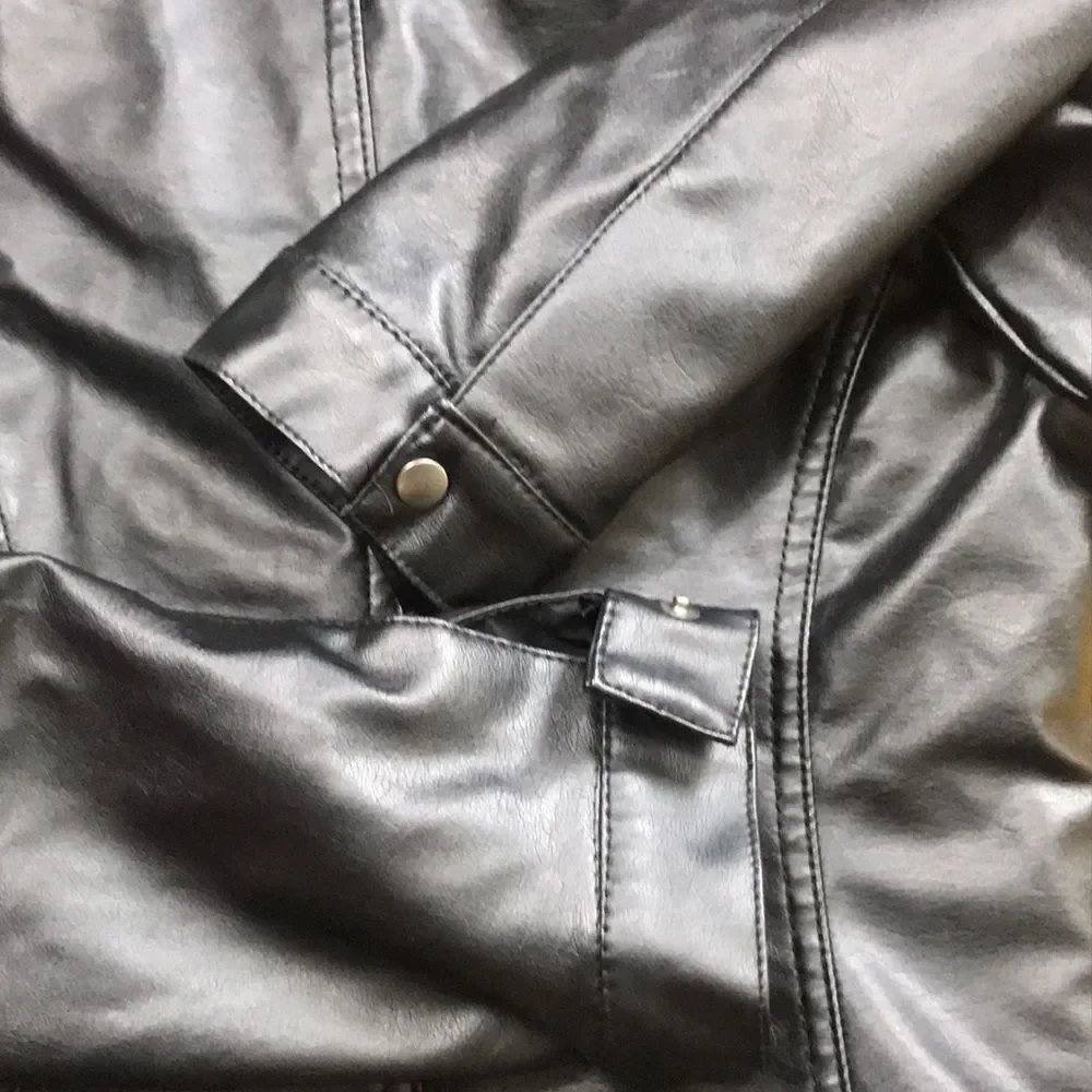 Miss Selfie Shell 💯% Women Jacket Size S